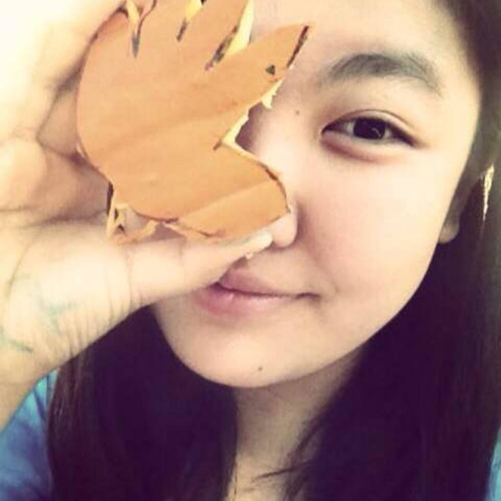 Meet your Posher, Lina